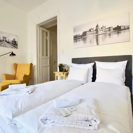 Standard Apartment By Hi5 - Dessewffy 39 Budapešť Exteriér fotografie